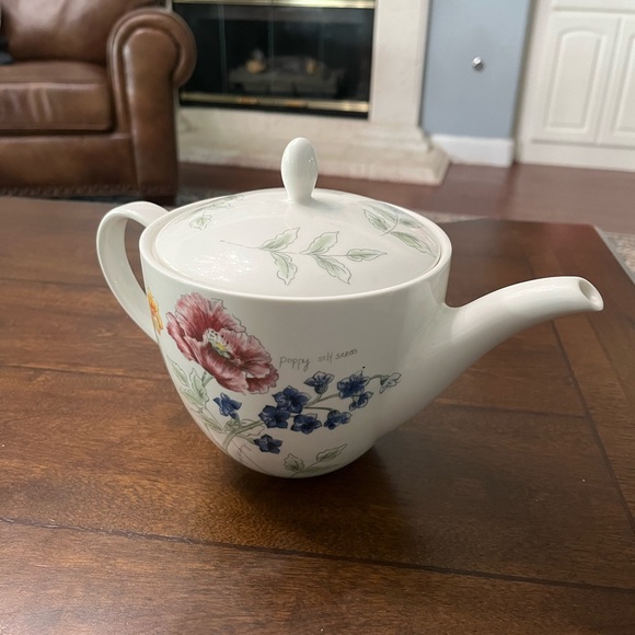 lenox arist sketchbook Other - Lenox artist sketchbook tea pot , brand new never used.